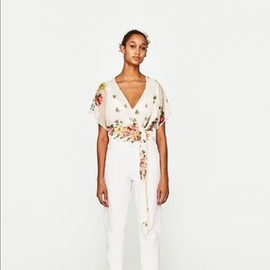 Zara flowy wrap floral top medium like new